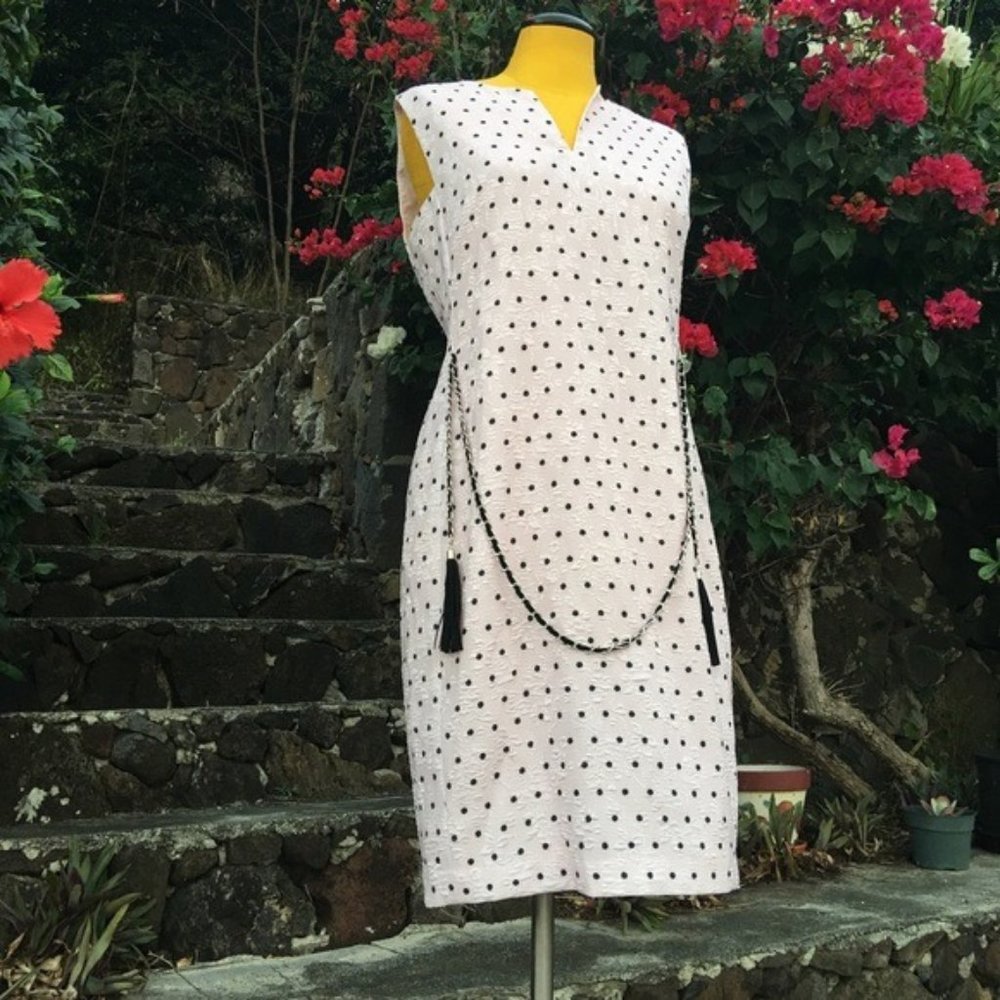 KARL LAGERFELD Woman's Sz 4 Paris Pink Polka Dot